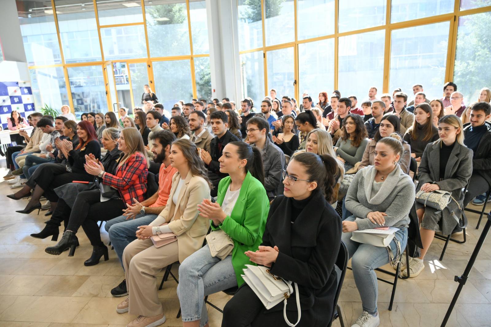 Sa dodjele rješenja u Domu omladine