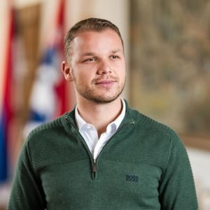 Градоначелник предложио кандидате за априлске награде Градоначелник предложио кандидате за априлске награде