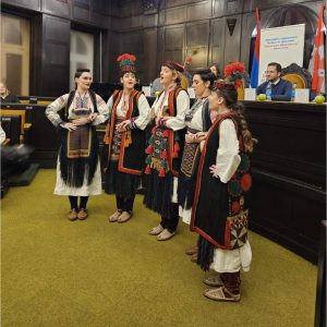 Промовисан компакт диск „Ој јабуко, моја зеленико“, присуствовали представници Града