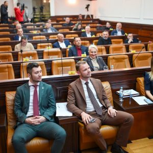 У току наставак 15. ванредне сједнице Скупштине града Бање Луке, пред одборницима ребаланс буџета