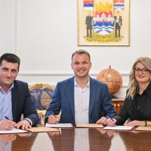 Потписане измјене колективног уговора: Ново повећање плата за раднике Центра за предшколско васпитање и образовање Потписане измјене колективног уговора: Ново повећање плата за раднике Центра за предшколско васпитање и образовање