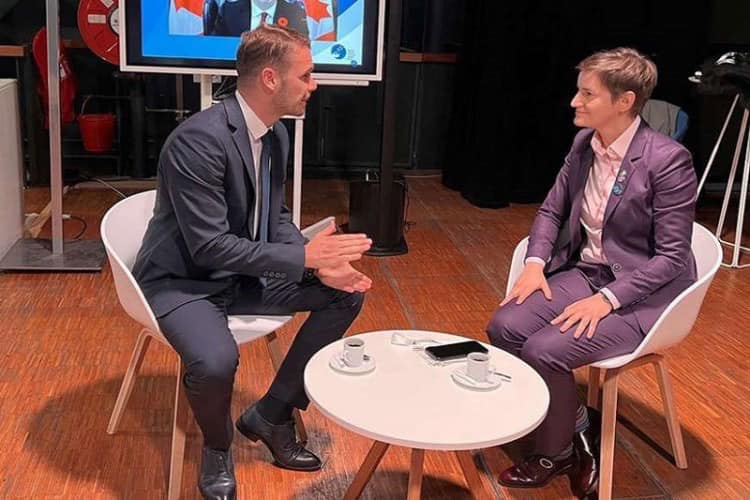  Фото архива