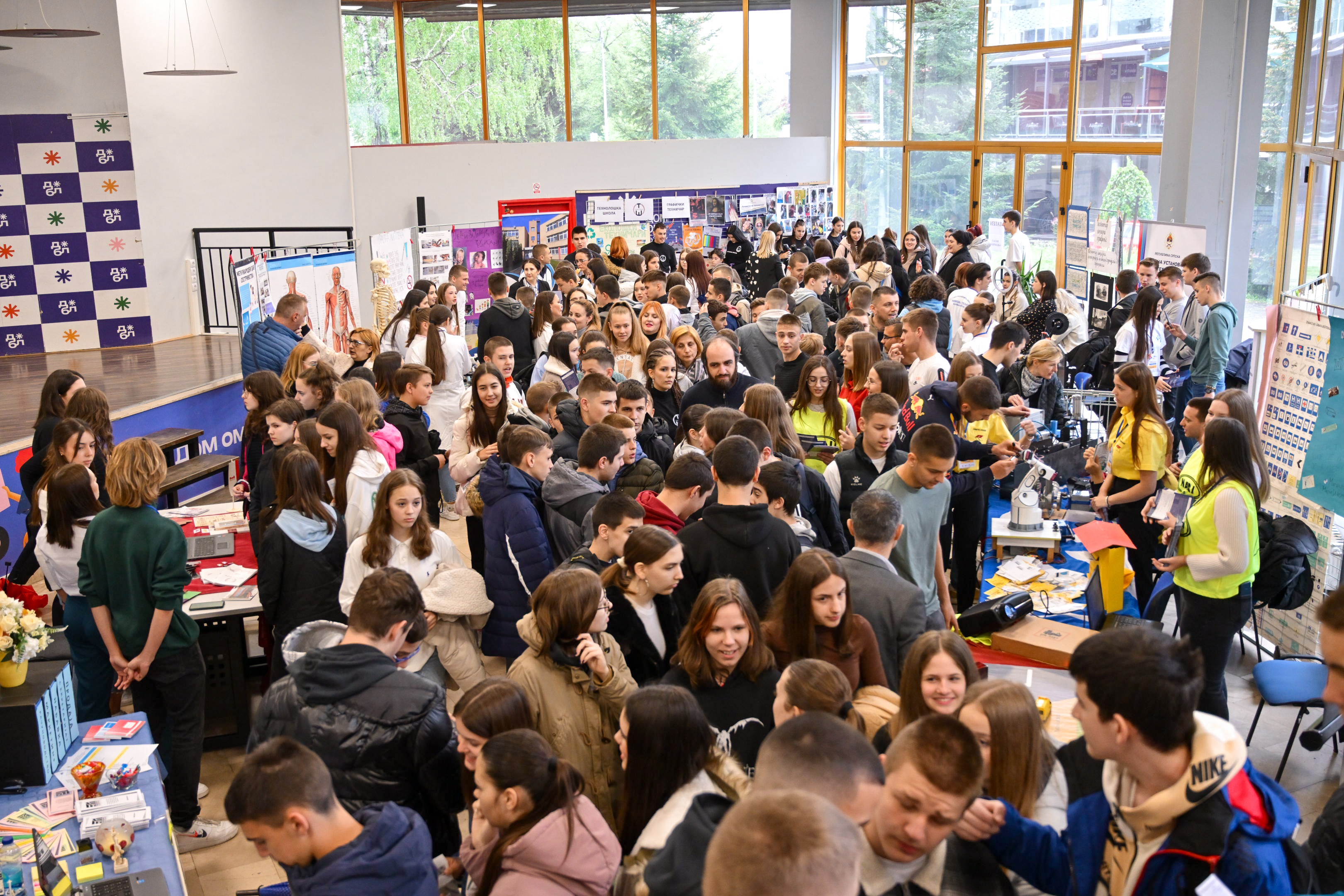  Фото архива