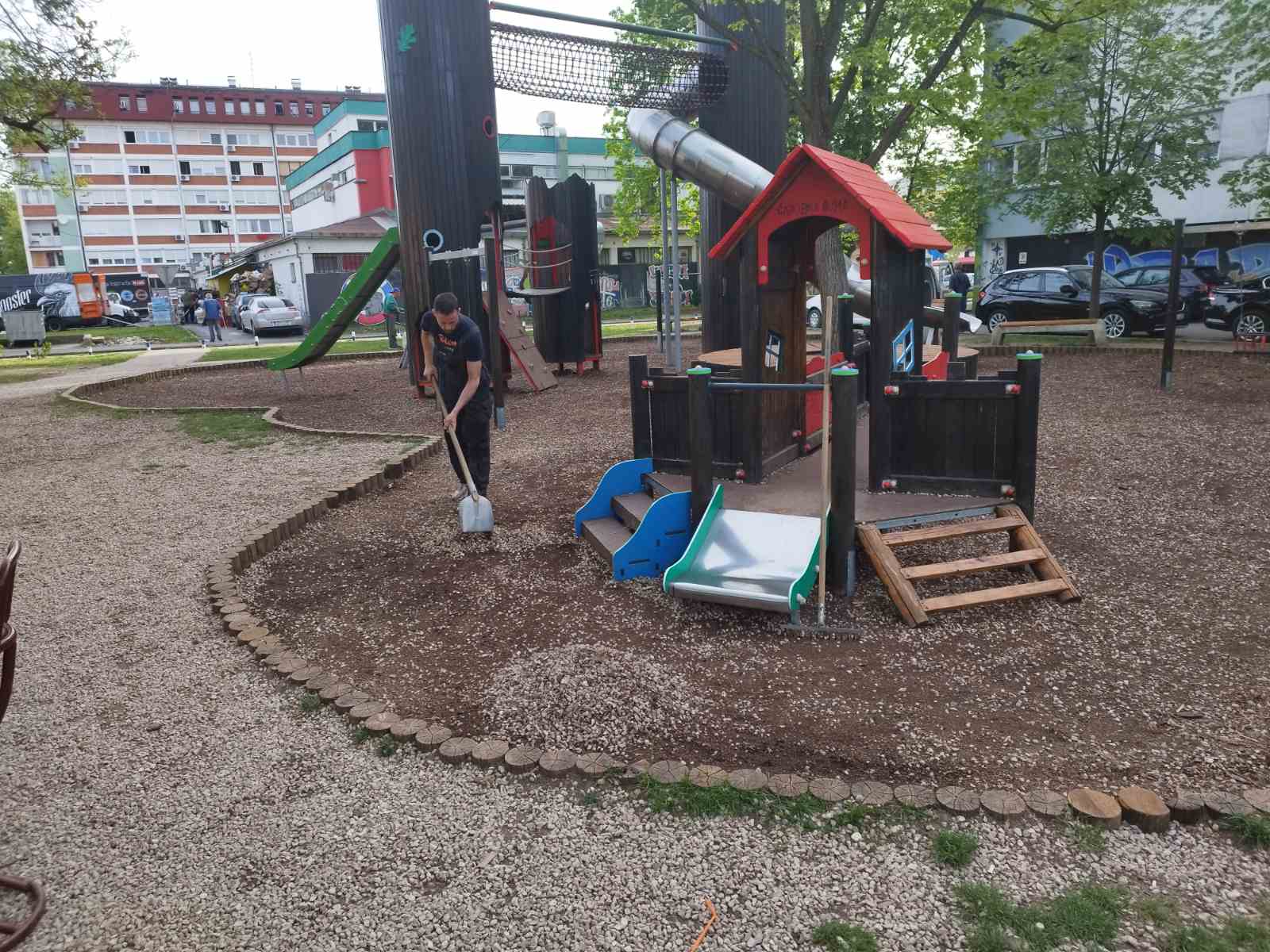 Санацијом обухваћено и игралиште ″Чаробна шума″