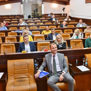 Почела ванредна сједница Скупштине Града: Одборници о наградама и признањима поводом Дана Града