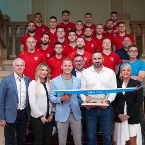 Градоначелник уприличио пријем за рукометаше „Борца“ у Градској управи