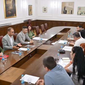 Градоначелник: Направили смо значајан помак и усагласили кораке ка изједначавању цијена приватних и јавних вртића