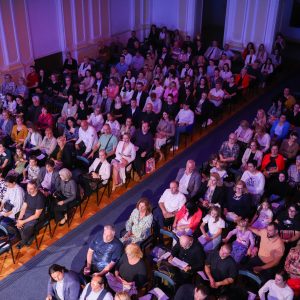 У Банском двору одржан концерт поводом Свјетског дана обољелих од мултипле склерозе, присуствовали представници града