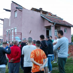 Због олујног невремена и хитне помоћи становништву, донесена одлука о проглашењу ванредне ситуације за дио МЗ Мишин Хан Због олујног невремена и хитне помоћи становништву, донесена одлука о проглашењу ванредне ситуације за дио МЗ Мишин Хан