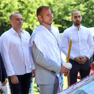 Градоначелник кум: Станивуковић присуствовао освештењу темеља Цркве Светог Прокопија у насељу Павловац