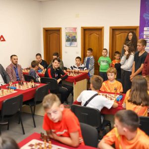 Градоначелник са сарадницима посјетио шаховски клуб „Гамбит“ Градоначелник са сарадницима посјетио шаховски клуб „Гамбит“