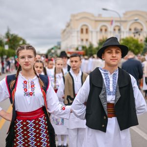 Придружите се: Највеће козарачко коло у част Дану града и 80. годишњици ослобођења Бање Луке Придружите се: Највеће козарачко коло у част Дану града и 80. годишњици ослобођења Бање Луке