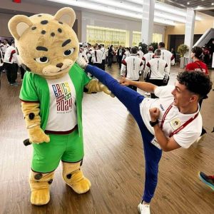 Градоначелник честитао Дујаковићу на освојеној медаљи: Твој успјех је велики понос за наш град и доказ да се рад и посвећеност увијек исплате Градоначелник честитао Дујаковићу на освојеној медаљи: Твој успјех је велики понос за наш град и доказ да се рад и посвећеност увијек исплате