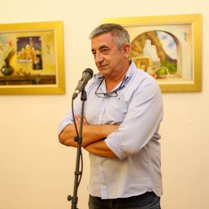 Поводом Спасовдана: Градоначелник присуствовао изложби „Чувари вјере“ аутора Перице Ивановића