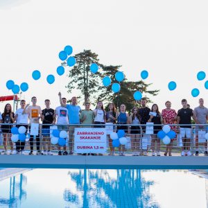 Награда за труд и рад: Градоначелник уручио сезонске улазнице за „Аквану“ најбољим ученицима основних школа