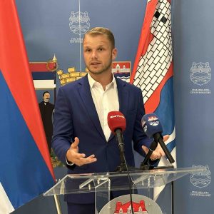 Градоначелник након сједнице Скупштине Града: Усвојили су само двије тачке, док важна питања за грађане и даље чекају