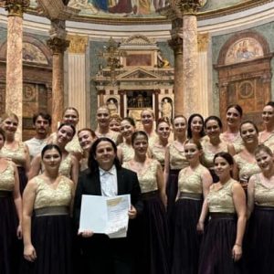 Градоначелник честитао хору „Бањалучанке“ на златној медаљи освојеној у Риму Градоначелник честитао хору „Бањалучанке“ на златној медаљи освојеној у Риму