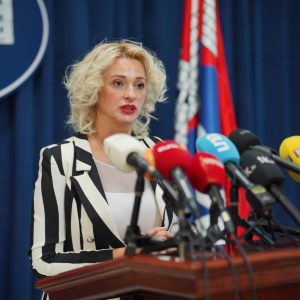 Басара: Градска управа осуђује несавјесне појединце за злоупотребу допремљене воде за пиће у периоду суше Басара: Градска управа осуђује несавјесне појединце за злоупотребу допремљене воде за пиће у периоду суше