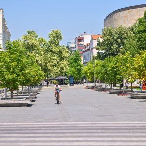 Грађани позвани на додатни опрез због високих температура, апел пословној заједници да заштите раднике који раде на отвореном Грађани позвани на додатни опрез због високих температура, апел пословној заједници да заштите раднике који раде на отвореном