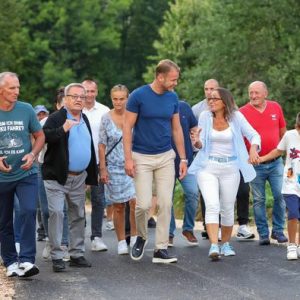 Завршена изградња локалног пута на релацији Рупари-Гајићи у Колима, мјештане обишао и градоначелник Завршена изградња локалног пута на релацији Рупари-Гајићи у Колима, мјештане обишао и градоначелник