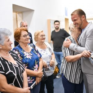 Gradonačelnik: Uz kartice prijateljstva podršku će osjetiti 60.000 građana, jer donose uštede za cijelu porodicu