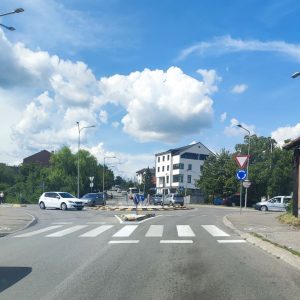 Интензивирани радови у зонама школа: У току обнова хоризонталне саобраћајне сигнализације на ширем подручју града