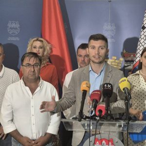Градски менаџер поручио да је приоритетно рјешавање питања водоснабдијевања поткозарских мјеста, упућена петиција за заказивање ванредне сједнице Скупштине Града Градски менаџер поручио да је приоритетно рјешавање питања водоснабдијевања поткозарских мјеста, упућена петиција за заказивање ванредне сједнице Скупштине Града