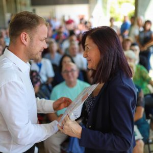 Градоначелник уручио нова рјешења о бесплатној легализацији нашим суграђанима