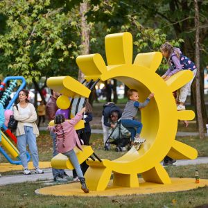 Бања Лука добила Ћирилични парк: Уз очувано зеленило нову оазу краси 30 азбучних слова