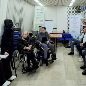 ХО „Партнер“ реализује пројекат уз подршку Града: Радионице узајамне подршке корисницима услуга персоналне асистенције ХО „Партнер“ реализује пројекат уз подршку Града: Радионице узајамне подршке корисницима услуга персоналне асистенције