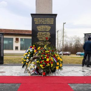 Поткозарје: У суботу освештање спомен-обиљежја у знак сјећања на Србе страдале 1942. године Поткозарје: У суботу освештање спомен-обиљежја у знак сјећања на Србе страдале 1942. године