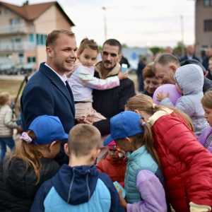 Малишани Паприковца и Залужана добили нова дјечија игралишта
