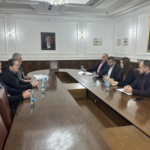 У Градској управи одржан нови састанак са корисницима социјалног становања у насељу Ада У Градској управи одржан нови састанак са корисницима социјалног становања у насељу Ада