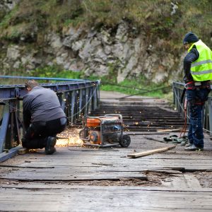 U toku radovi na mostu u Mjesnoj zajednici Krupa na Vrbasu U toku radovi na mostu u Mjesnoj zajednici Krupa na Vrbasu