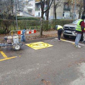 Поводом 3. децембра: Обиљежавање паркинг мјеста за лица са инвалидитетом