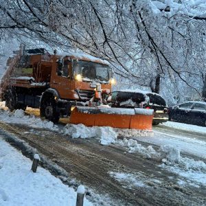 Градоначелник поручио: Зимске службе нису одговориле задатку, због неиспуњених обавеза казна извођачима Градоначелник поручио: Зимске службе нису одговориле задатку, због неиспуњених обавеза казна извођачима