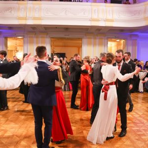 Све је спремно за Светосавски бал: Мина Лазаревић специјални гост Све је спремно за Светосавски бал: Мина Лазаревић специјални гост