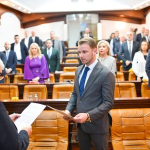 Градоначелник и одборници положили заклетву, Станивуковић поручио: Ми смо за рад и компромис у оквиру разлика које имамо Градоначелник и одборници положили заклетву, Станивуковић поручио: Ми смо за рад и компромис у оквиру разлика које имамо