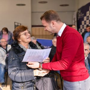 Nastavljeno uručenje rješenja, gradonačelnik: Legalizovali smo blizu 7.000 objekata, čime je u budžetima banjalučkih porodica ostalo oko 70 miliona KM Nastavljeno uručenje rješenja, gradonačelnik: Legalizovali smo blizu 7.000 objekata, čime je u budžetima banjalučkih porodica ostalo oko 70 miliona KM