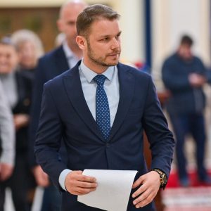 Градоначелник: СНСД уводи нерадну недјељу на Палама, а исто то право радницима у Бањој Луци ускраћује