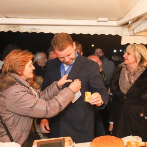 Одржано „Зимско прело“, градоначелник: Јака традиција и коријени су снажна и неупитна будућност наше земље Одржано „Зимско прело“, градоначелник: Јака традиција и коријени су снажна и неупитна будућност наше земље