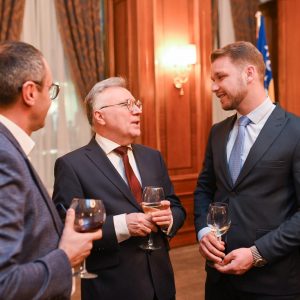 Градоначелник на пријему поводом Дана бранилаца отаџбине Градоначелник на пријему поводом Дана бранилаца отаџбине