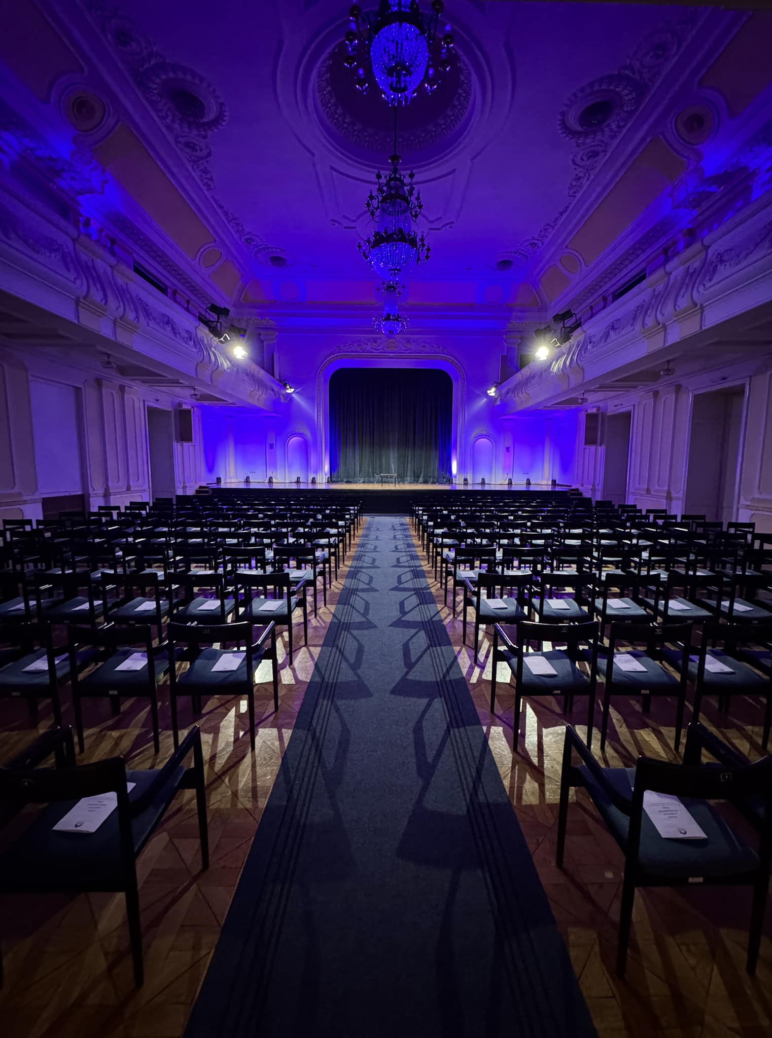  Фото: Бански двор