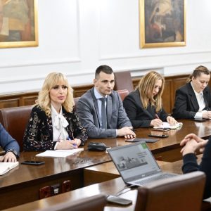 Састанак у Градској управи: Представници италијанске фирме презентовали пројекат спаљивања отпада Састанак у Градској управи: Представници италијанске фирме презентовали пројекат спаљивања отпада