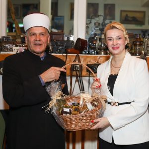 Бања Лука мјесто сусрета и добрих људи: Град и ове године био домаћин ифтара Бања Лука мјесто сусрета и добрих људи: Град и ове године био домаћин ифтара