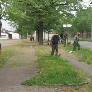 Настављено кошење и уређење зелених површина Настављено кошење и уређење зелених површина