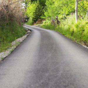 Урађен дио пута у заселку Каралићи, обишао их и градоначелник