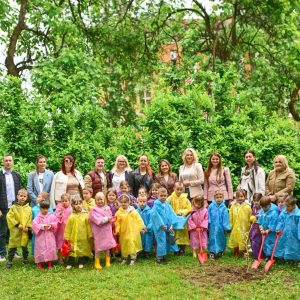 „Чисто лице града“: Засађене нове саднице у Парку „Петар Кочић“, поклон Ротаракт клуба „Чисто лице града“: Засађене нове саднице у Парку „Петар Кочић“, поклон Ротаракт клуба